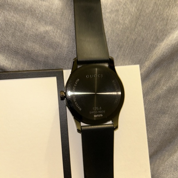 Gucci watch - Picture 5 of 6